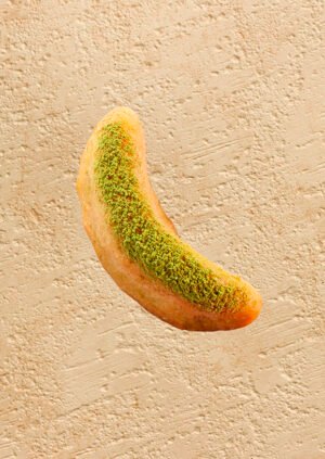 Corne de Gazelle Pistache – pâtisserie marocaine à la pâte dorée et cœur d’amandes pistache