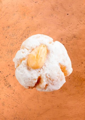 Biscuit marocain sans gluten aux amandes et fleur d’oranger, pâtisserie artisanale moelleuse