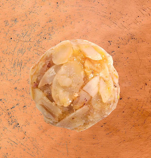 Biscuit marocain sans gluten aux amandes et fleur de rose, pâtisserie artisanale tendre et moelleuse